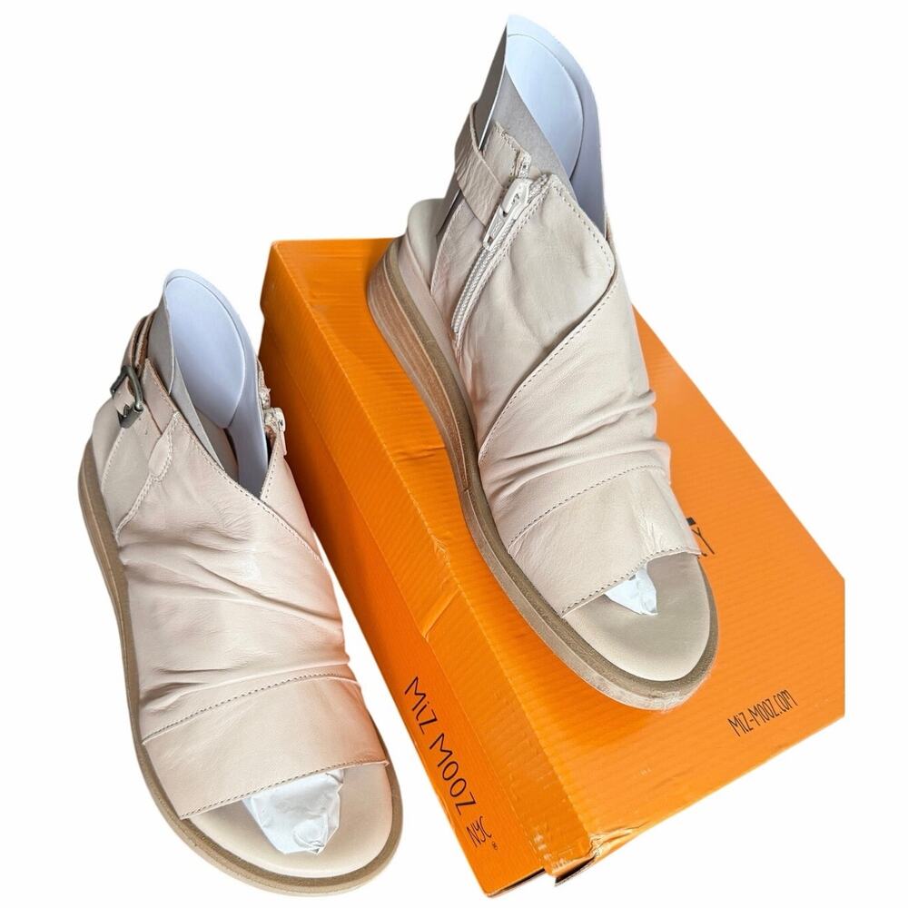 Miz Mooz Conor Cream Leather Sandals EU 38/ 7.5 NIB Backstrap Comfort Shoes
